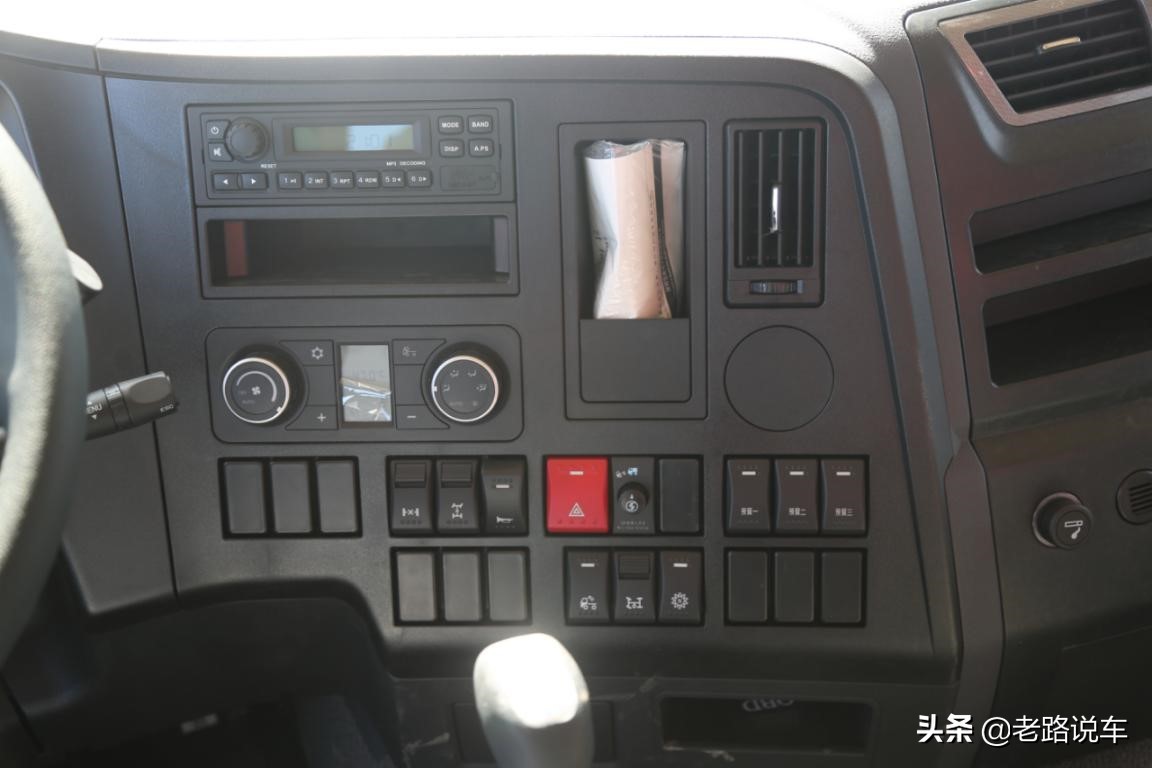 x3000最新款自卸车,x3000自卸车前四后八第一视角