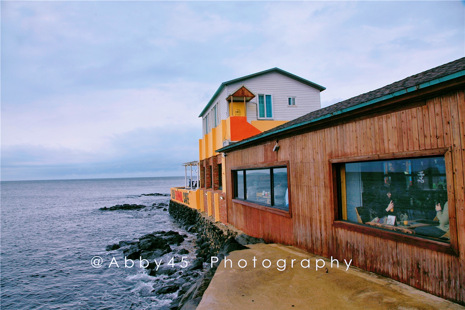 韩国一杯咖啡钱飞济州岛，疫情尚未结束，不如先云游济州岛