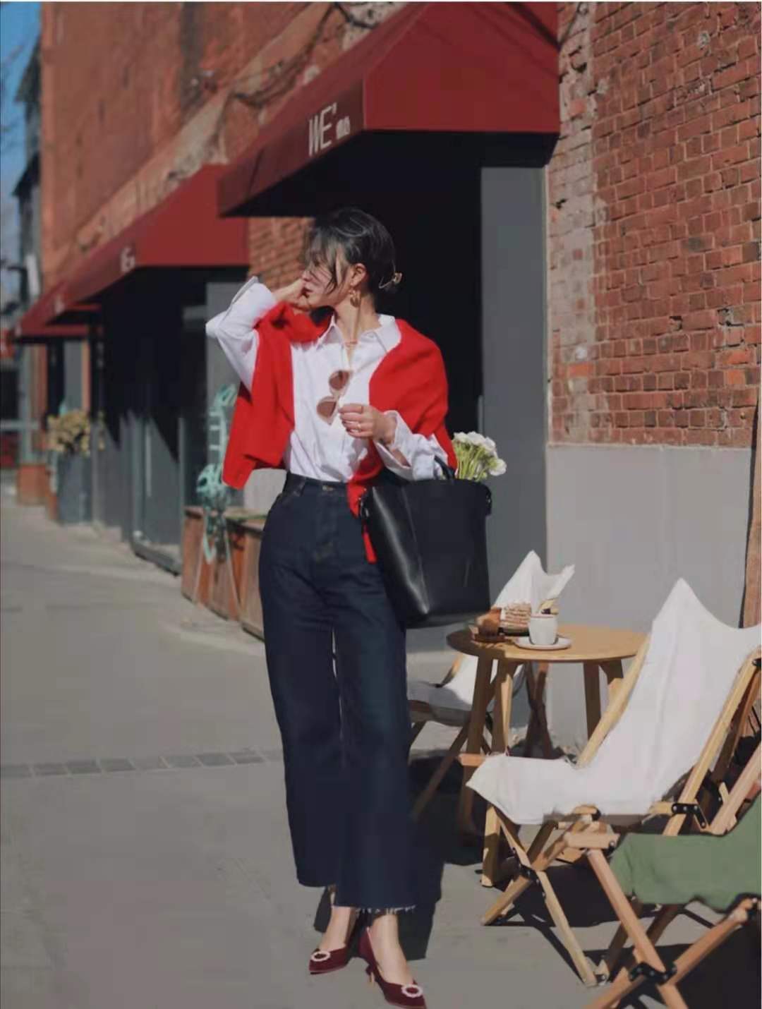 高帮红色高跟鞋搭配啥衣服,红色旗袍配什么颜色高跟鞋