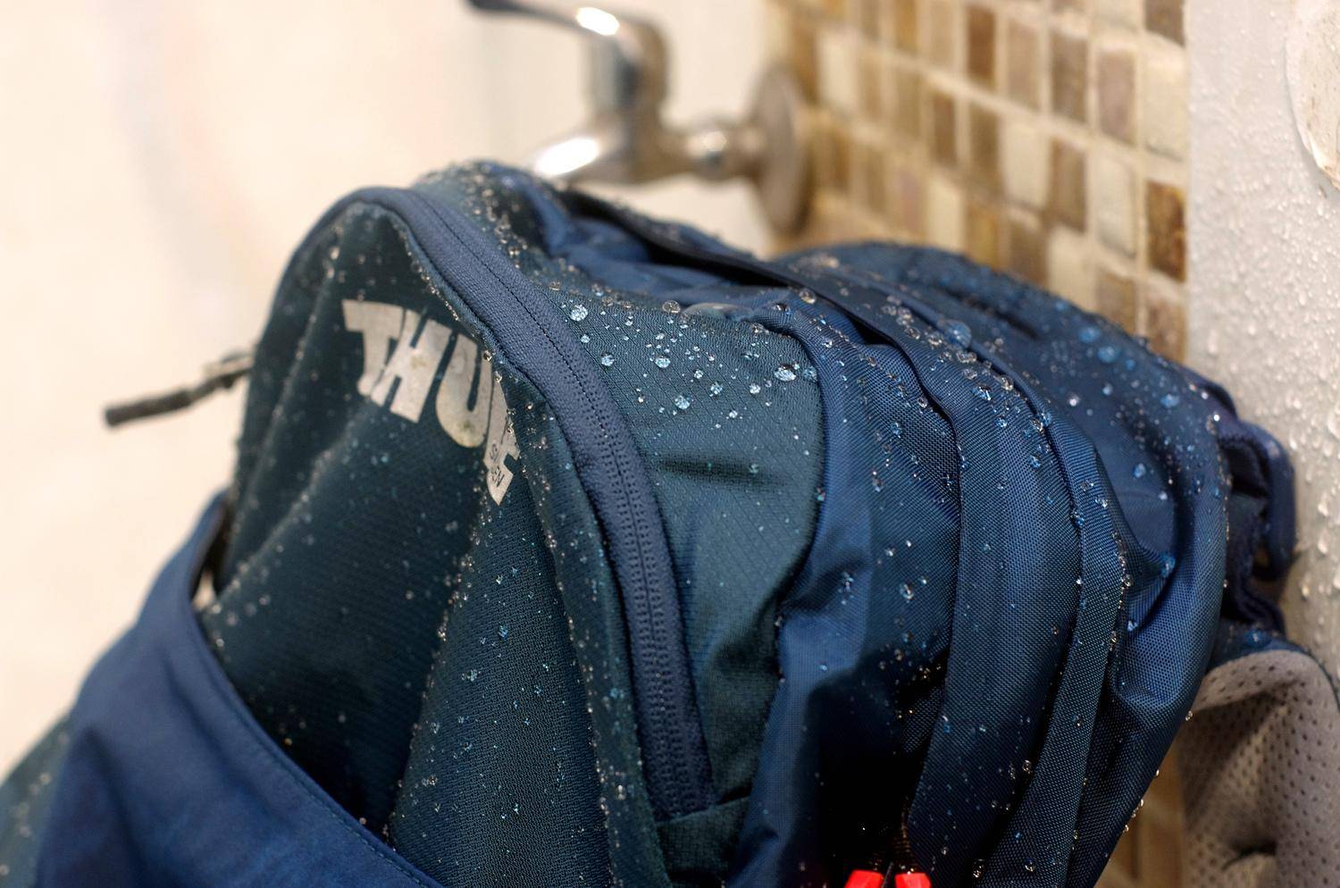 旅游/短线背包怎么选—拓乐ThuleCapstone22L背包体验记