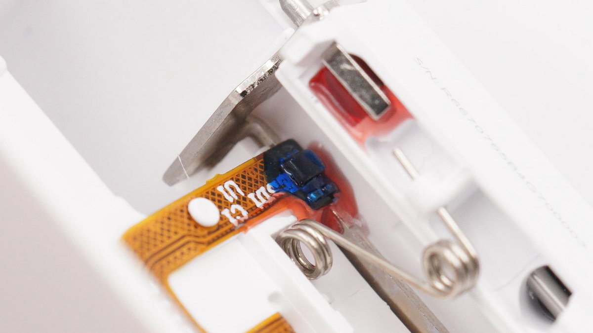 拆解报告：OPPOEncoAir真无线蓝牙耳机