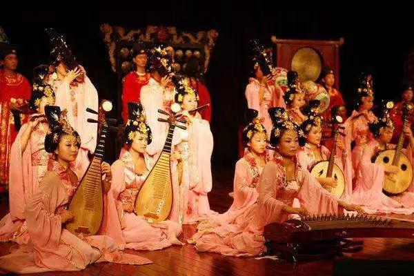 姝ゆ洸鍙簲澶╀笂鏈変汉闂撮毦寰楄鐭ラ煶,姝ゆ洸鍙簲澶╀笂鏈変汉闂磋皝璇寸殑