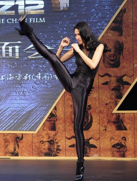 王博文王嘉尔,王嘉尔能文能武