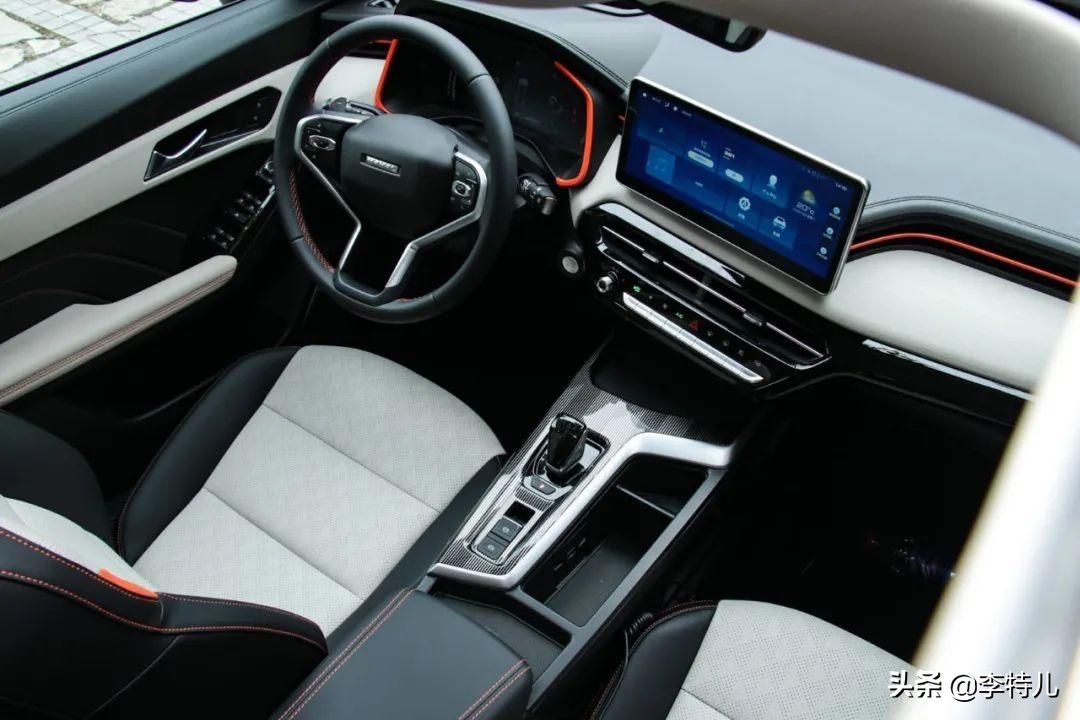 重庆试驾哈弗赤兔，满身智能安全配置7.7秒破百，这车能买吗？