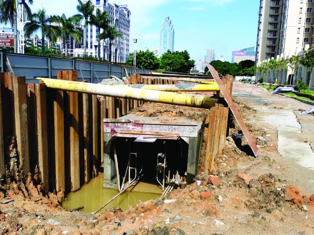 市莲路东华花园路口有没有水浸,东华花园积水