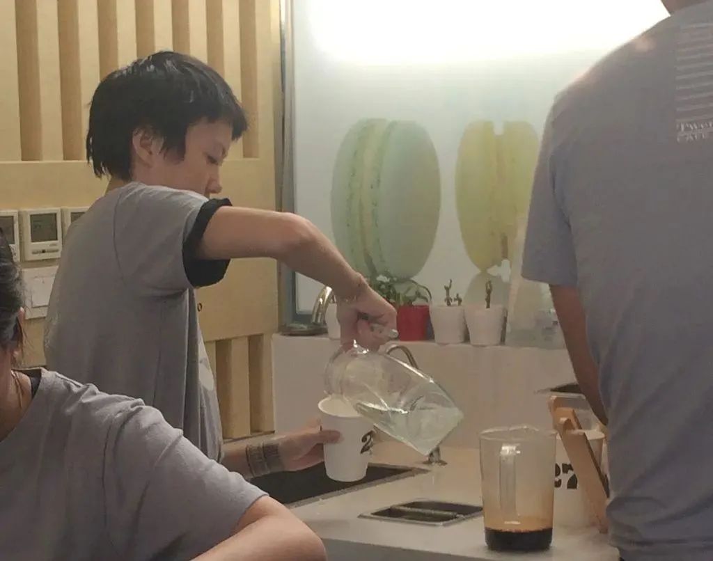 窦唯王菲窦靖童一家会同台演唱吗,窦靖童小时候像窦唯