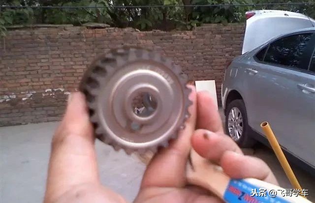 发动机更换正时皮带操作方法,东风标致4081.2t更换正时皮带视频