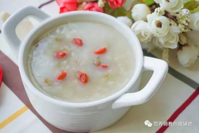 宝宝吃什么菜补锌补铁,宝宝贫血补铁还是补锌