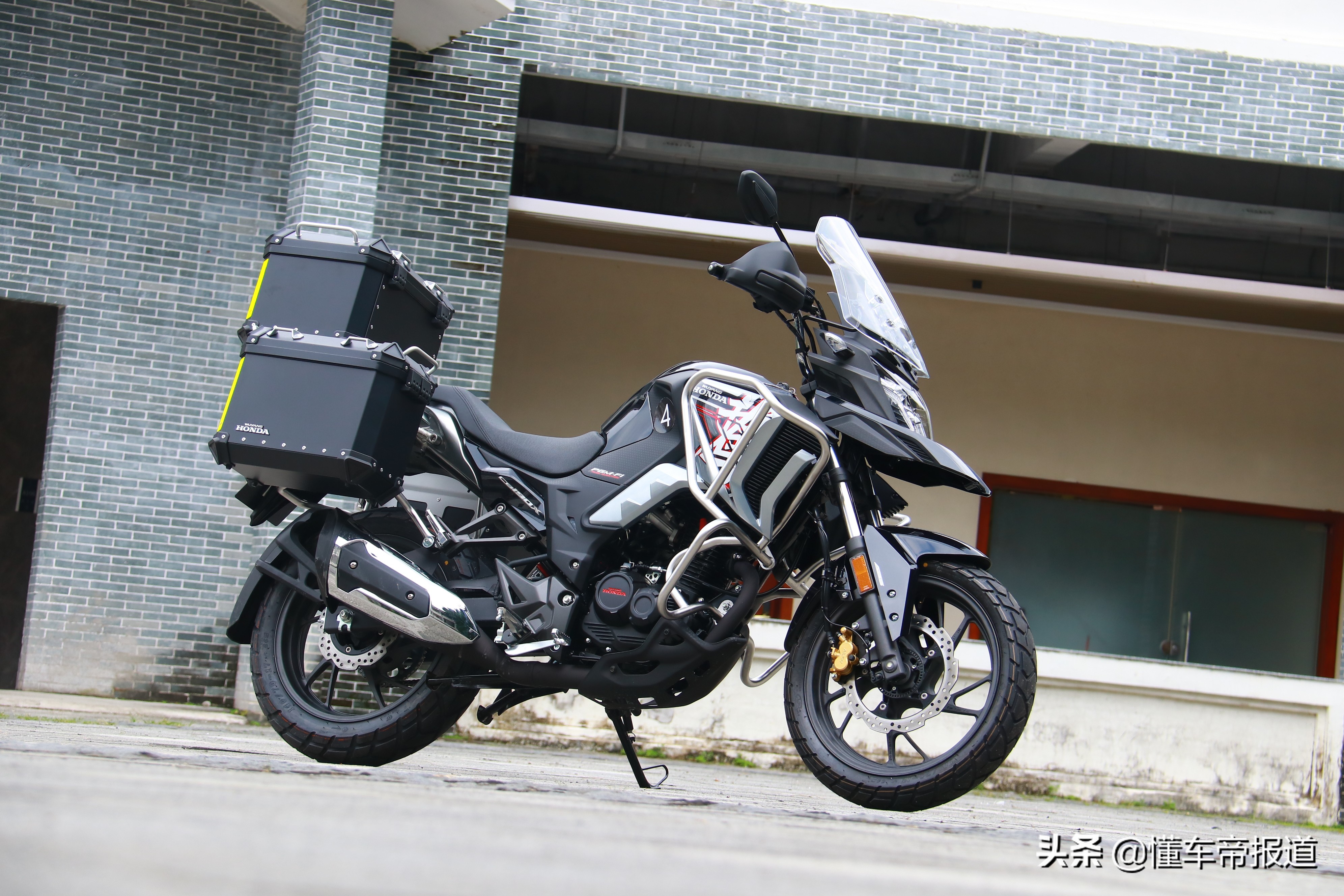 五羊本田cb190x最新测评视频,新启程摩托车