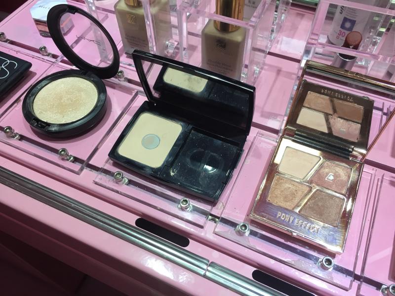 Qnews｜多地出现的共享化妆间就问你敢用吗？