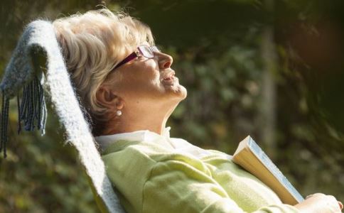 老年人吃哪些营养品比较好,老年人补充营养最好吃什么营养品