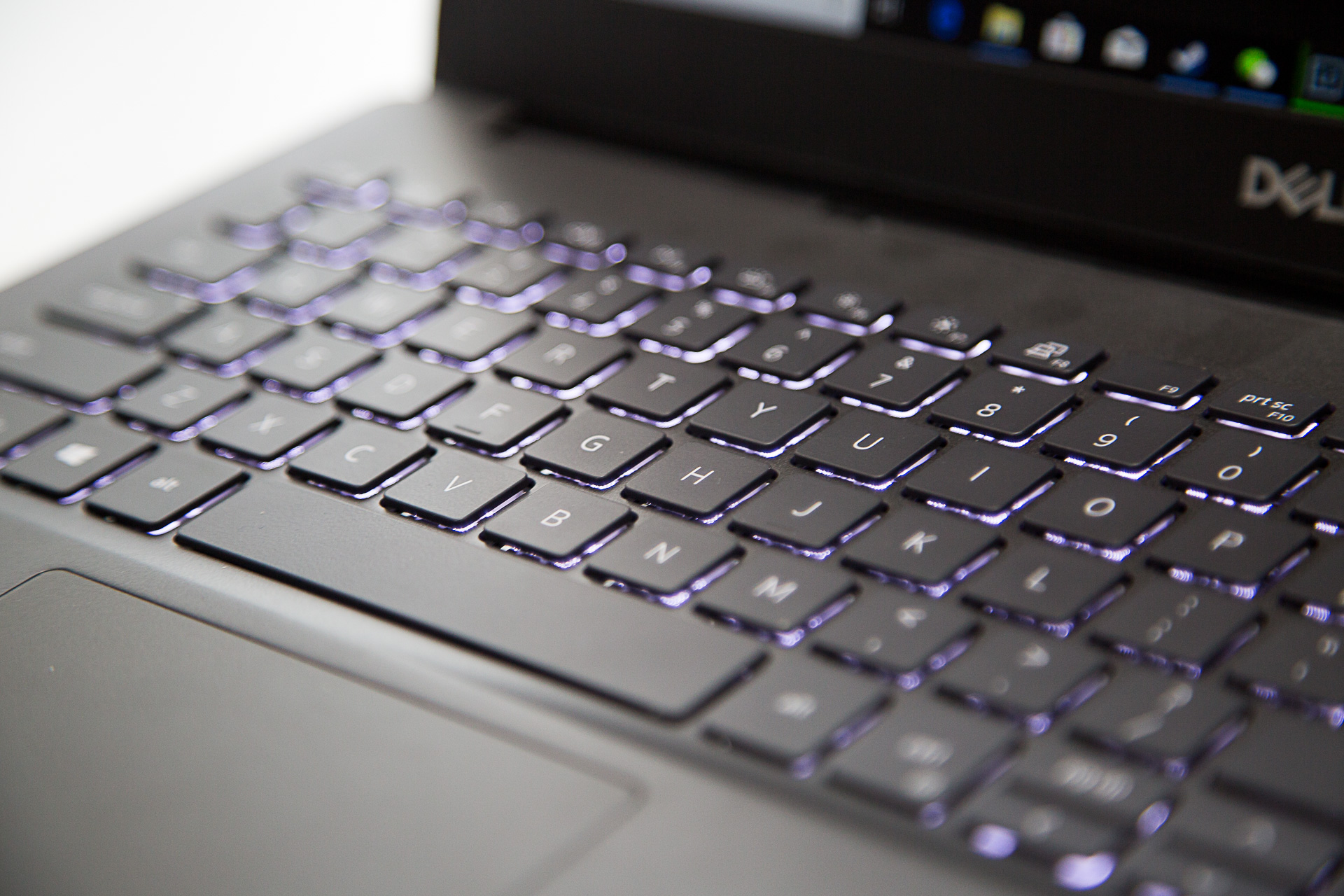 戴尔灵越700015高能轻薄笔记本,轻薄本笔电推荐