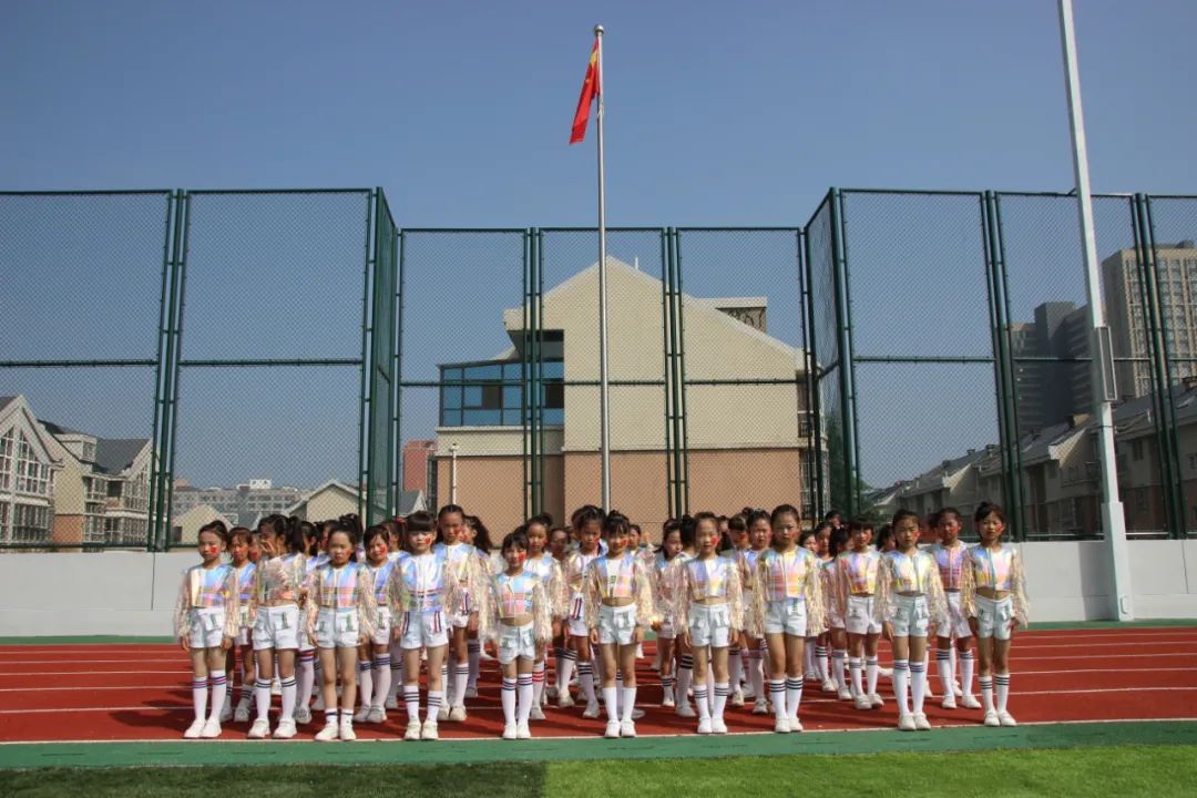 建*党**百年喜迎国庆——西安经开第二小学队列队形广播*比操**赛