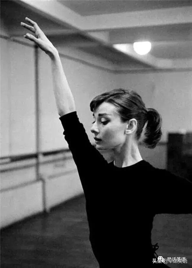 经历战乱，流产多次，嫁给3个男人，她永远是人间最美的天使！