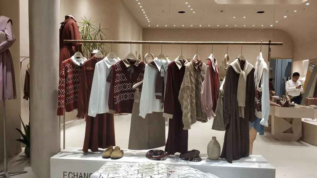 韩国东大门服装批发甜美风格专卖,韩国东大门服装在哪里买