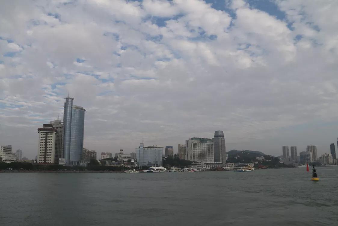 台湾人民隔海看厦门,台湾海峡看得到对岸吗