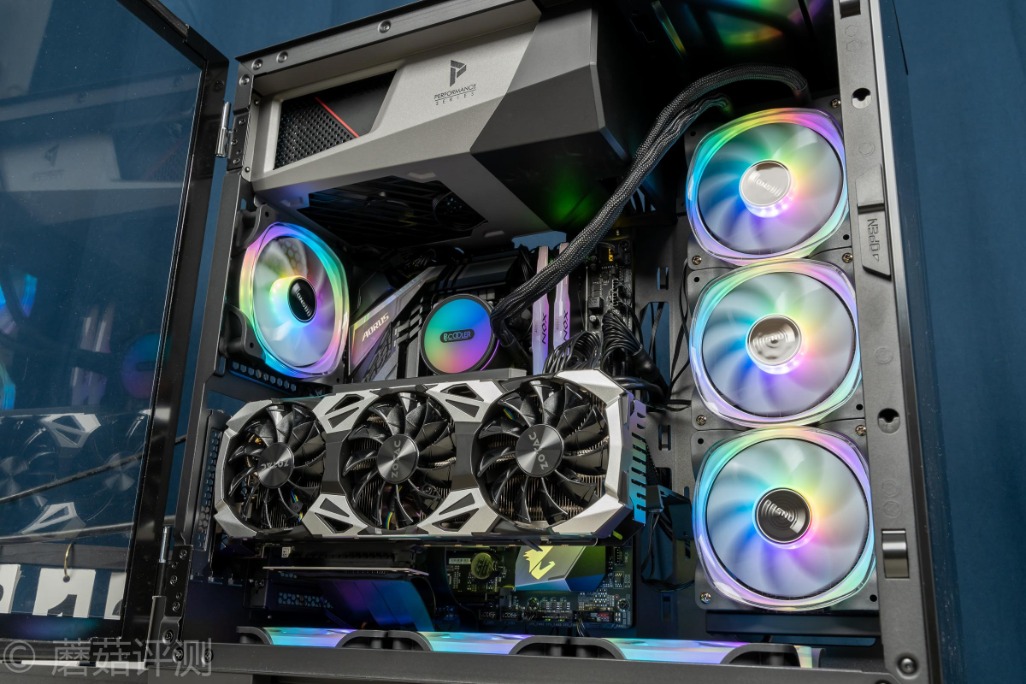 镁光pcie4.0固态硬盘评测,镁光sata256g固态硬盘好吗