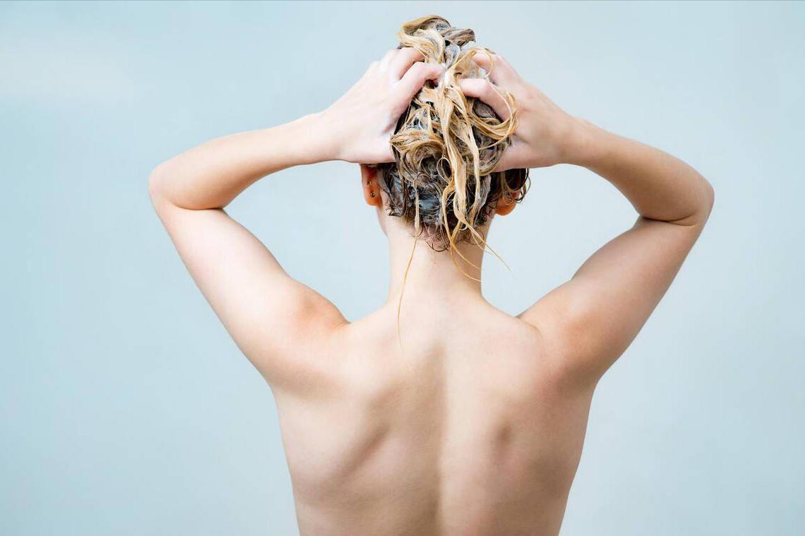 女性私护可以天天用清水洗吗,女性私护经常用洗液好吗