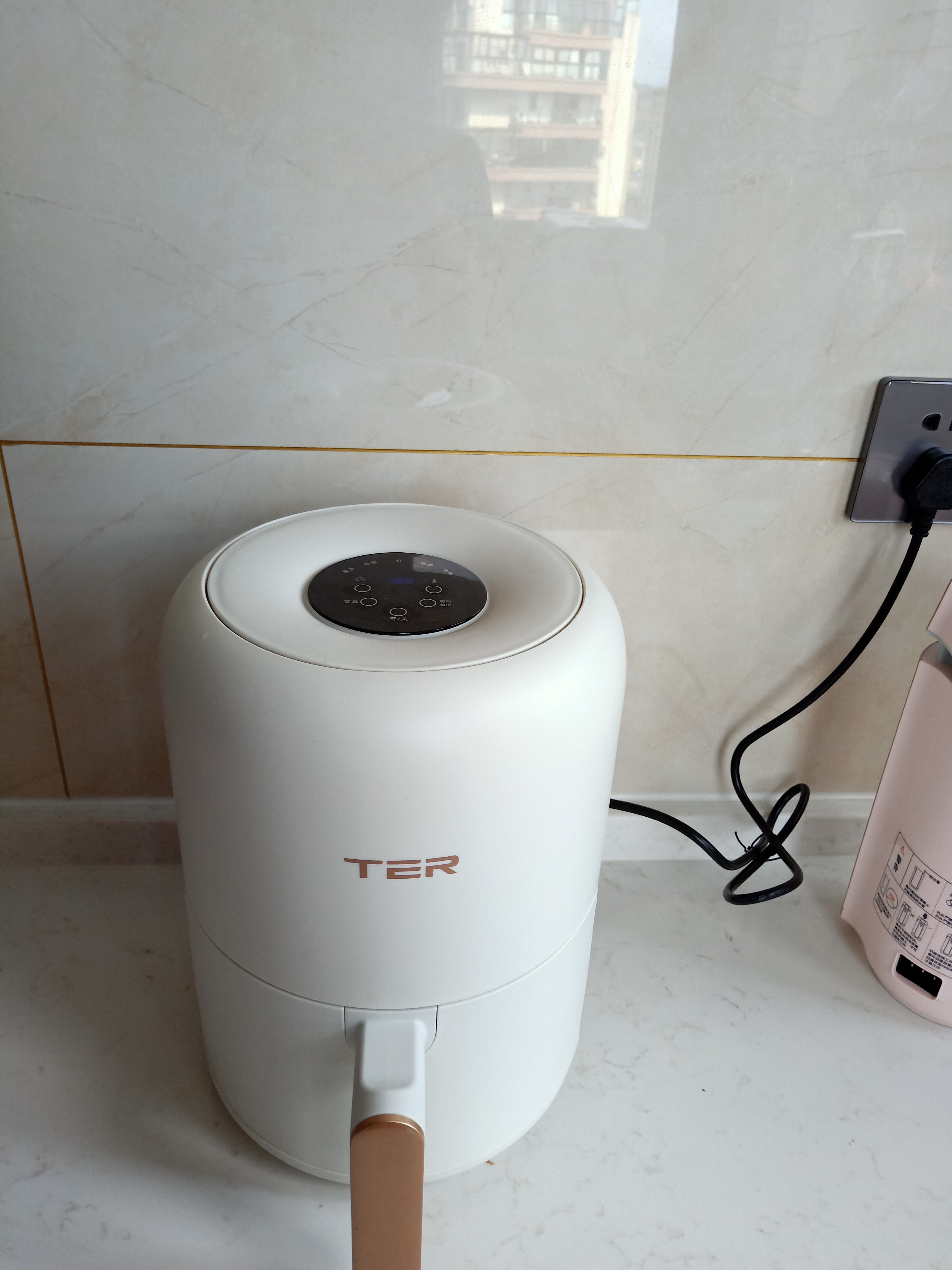 没想到空气炸锅还能做烤鱼,没想到蛋糕居然还可以这样做