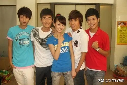 娱乐圈大洗牌！赵薇被封，郑爽被罚3亿，顶流明星的反噬来了