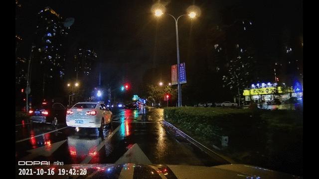 行车记录仪哪一款比较好又实用,凌度行车记录仪和360记录仪哪个好