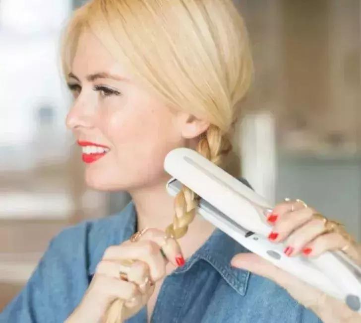 男士在家diy卷发,超级有质感的卷发