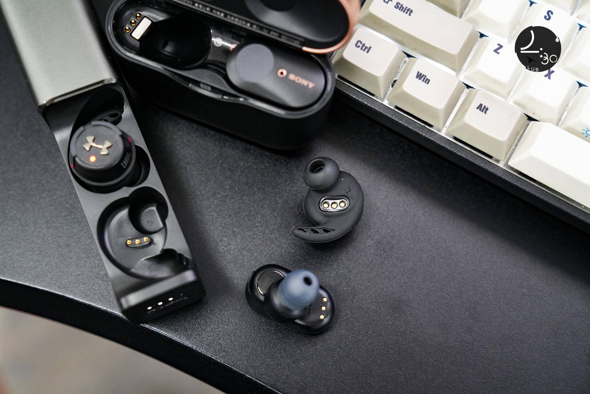 索尼降噪耳机wf-1000xm4测评横评,索尼降噪耳机wf-1000xm3不开机