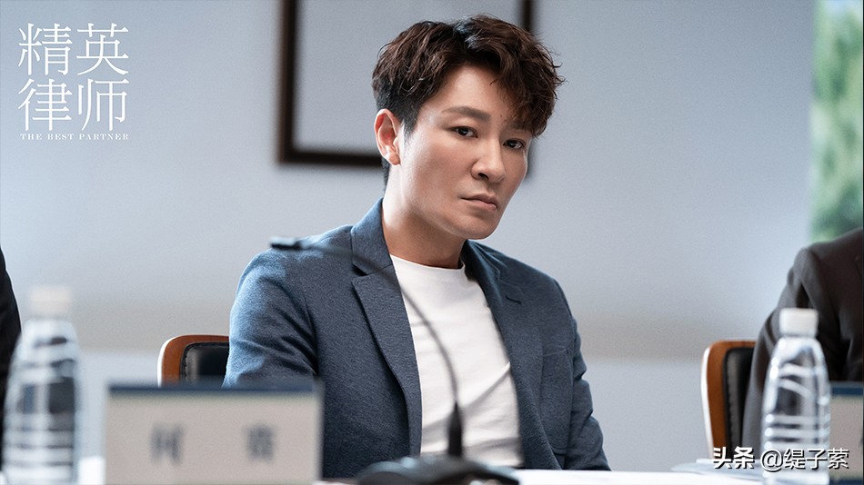 《精英律师》和《我不是药神》中代购药品，要不要负法律责任？