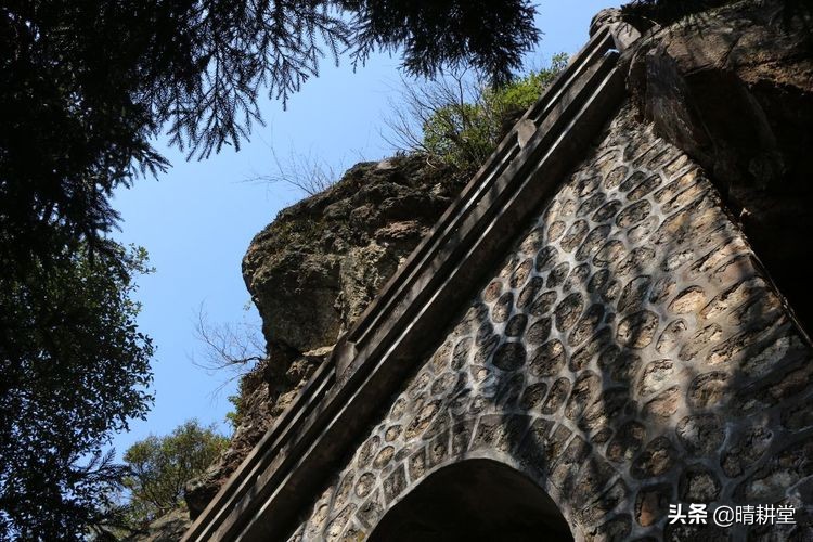 赣州峰山附近一日游自驾游景点,赣州峰山美景