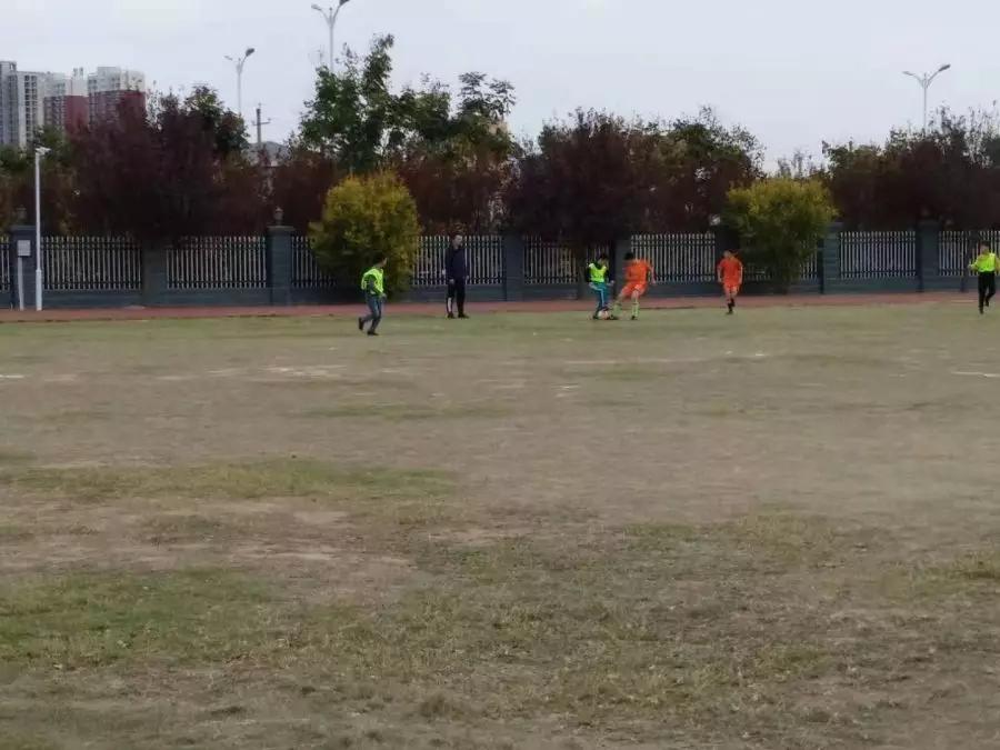 幸福小学举行校园足球联赛,邓州市校园足球比赛