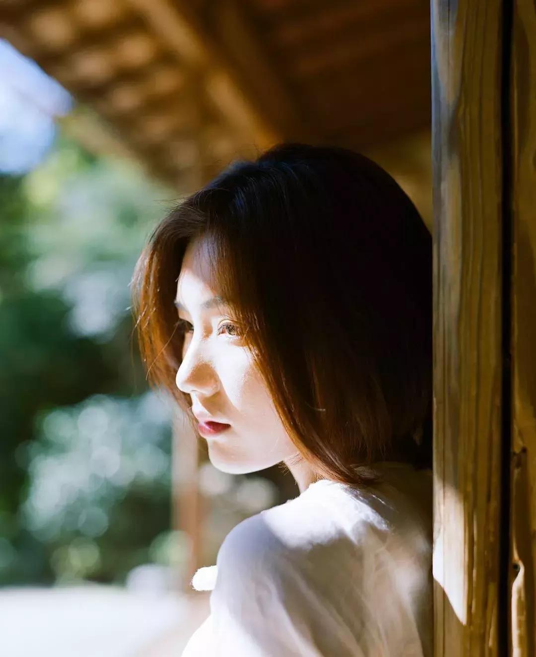 侧脸照应该怎么拍,侧脸拍照技巧