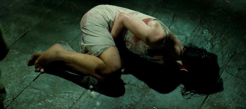 12年来无人超越，这姐妹花，撕得越狠爱越深