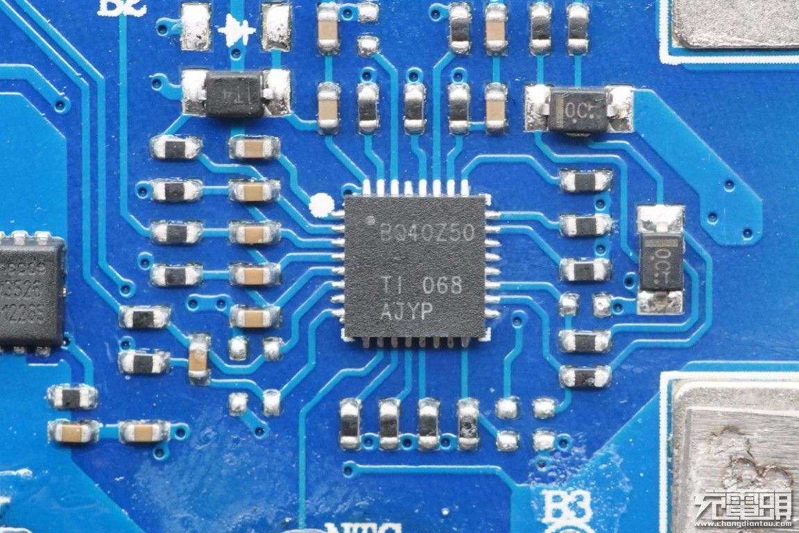 征拓20w快充拆解,征拓100w桌面充电器