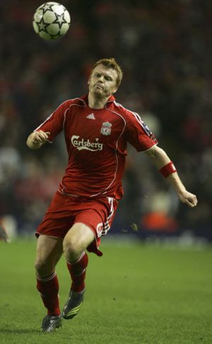 盘点足球场上十大重炮球,盘点足坛上的重炮轰门