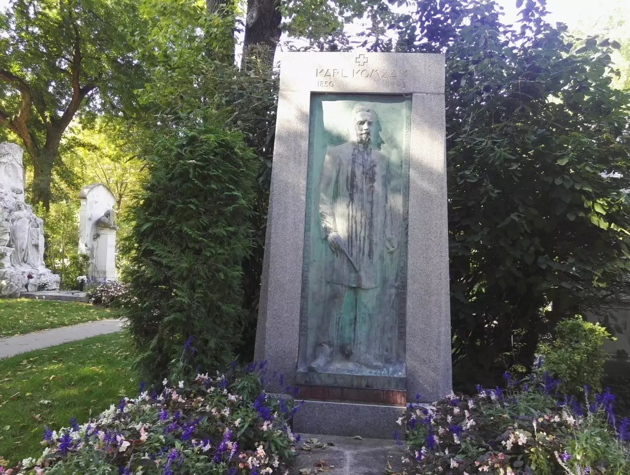 交换手记：皇家墓穴勘探笔记