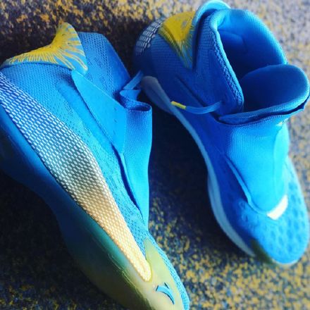 安踏隆多6,安踏全掌tpu缓震