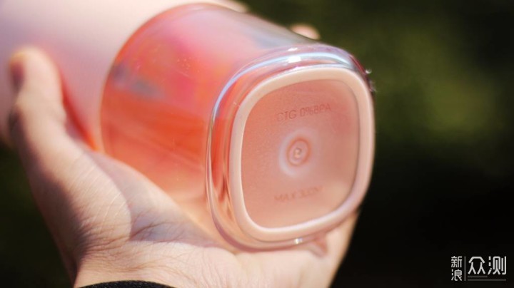 有了它就能喝到纯天然果汁了,有了它随时可以鲜榨果汁