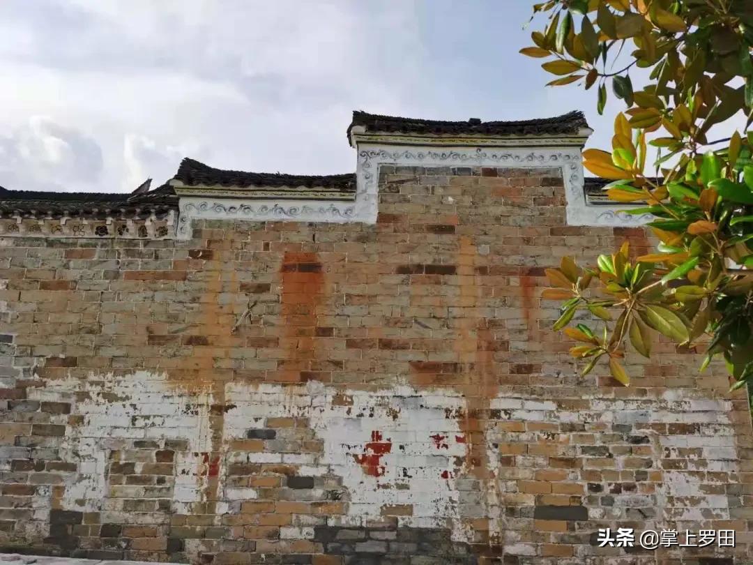 梦里是江南水乡，没曾想，却恋上罗田这个村