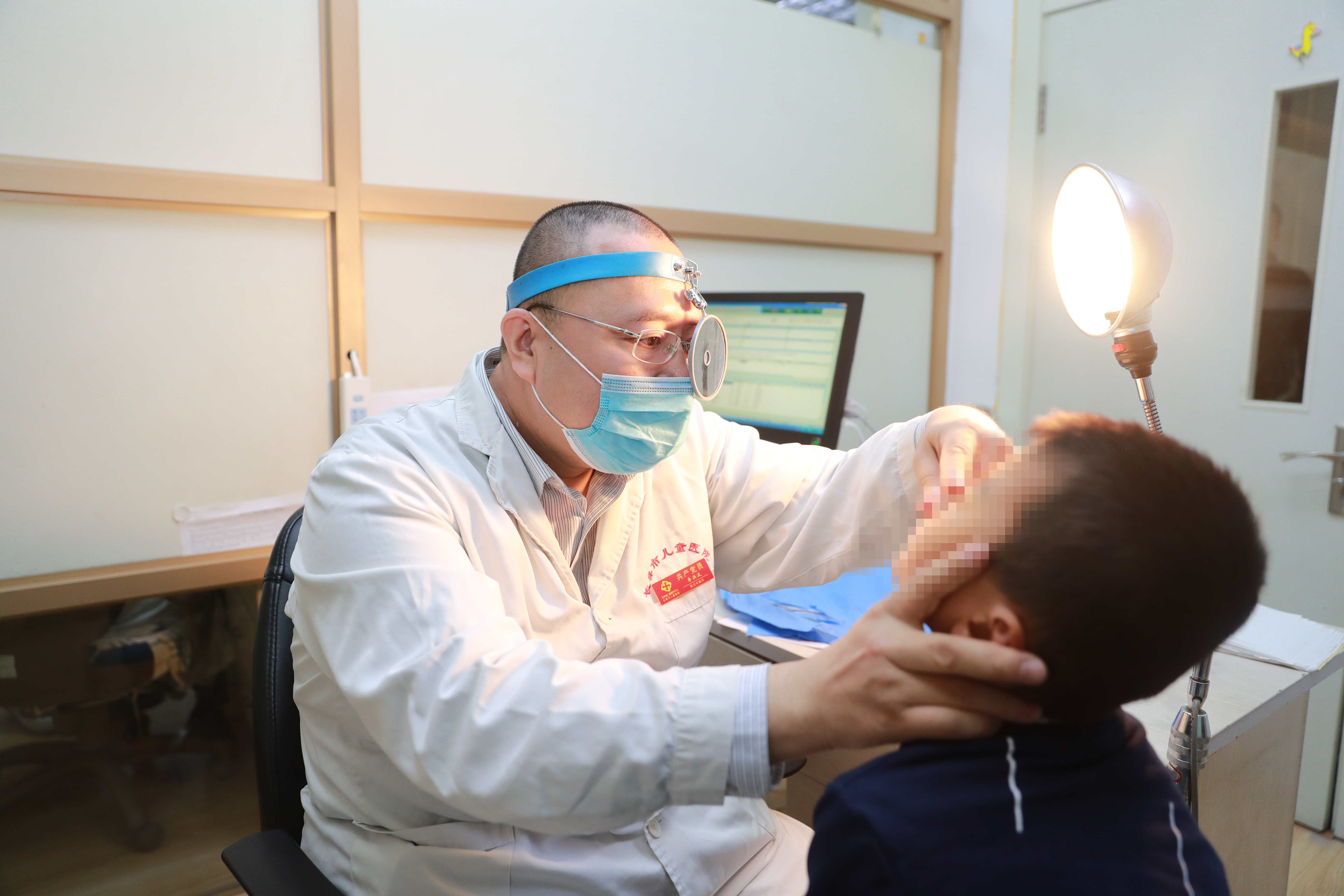 8岁男孩流脓鼻涕怎么办,六岁男孩流脓鼻涕有什么办法吗