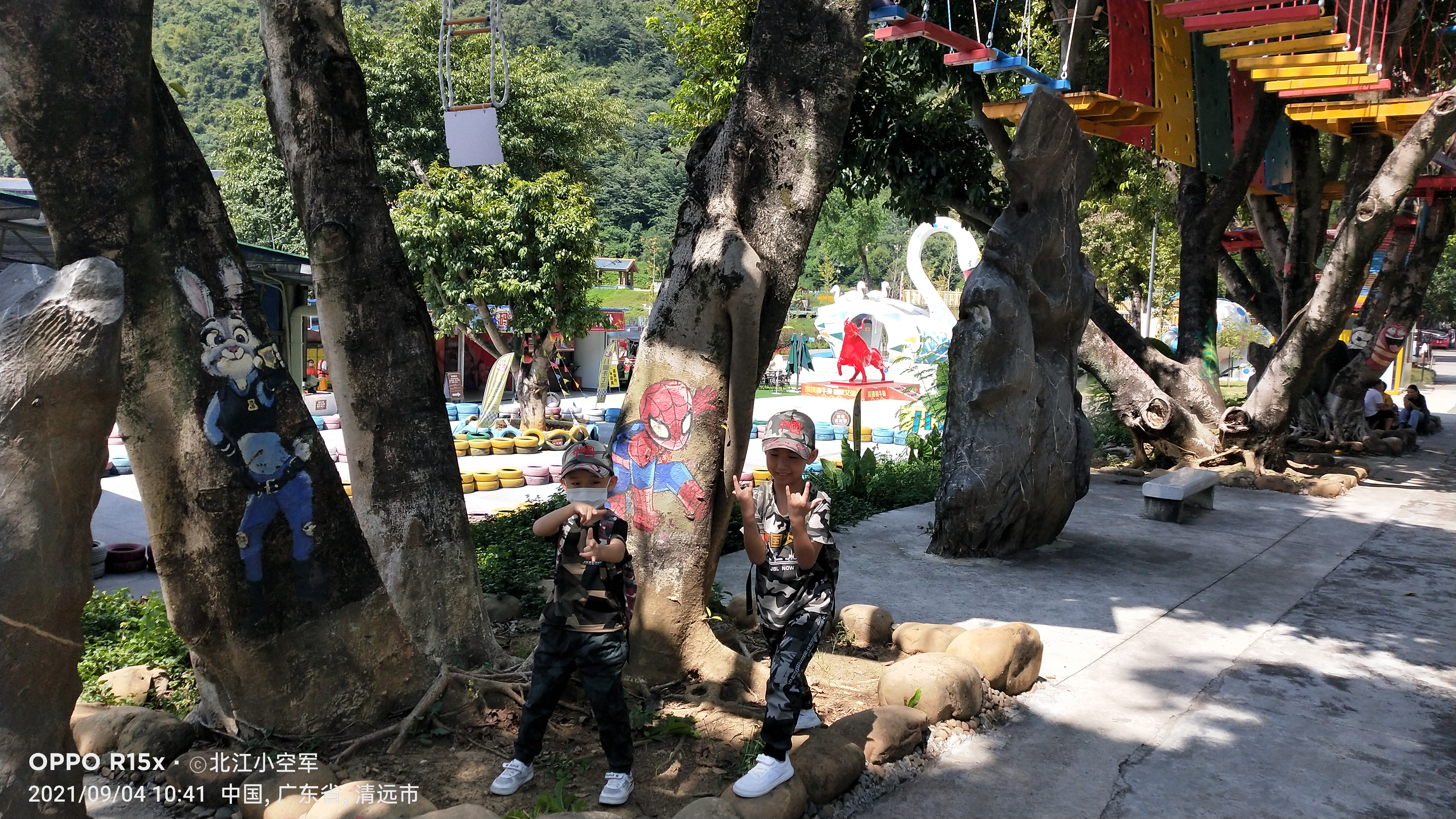 宝晶宫洞,探秘宝石矿洞