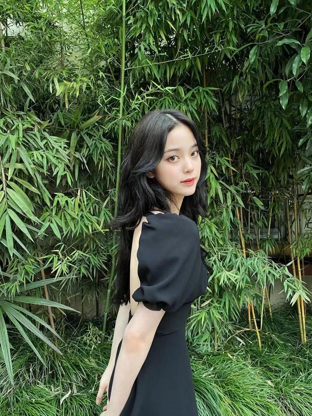 最火的泡泡袖上衣穿搭秋冬,夏天泡泡袖设计感小众上衣