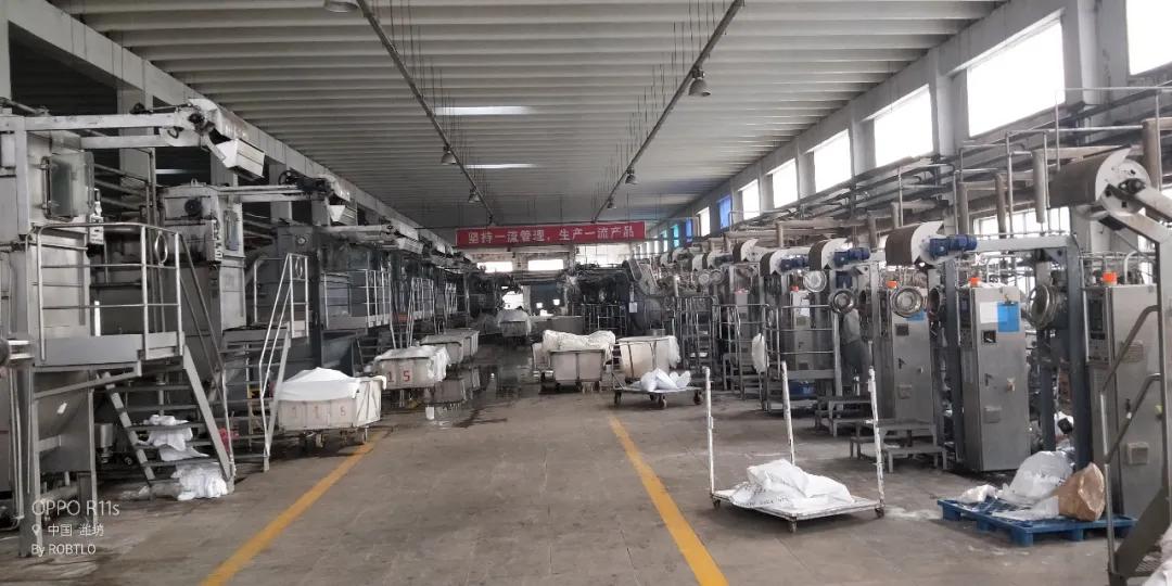 外贸行业跌入“冰点”，印染厂工人被迫轮休，企业发生活费养工人