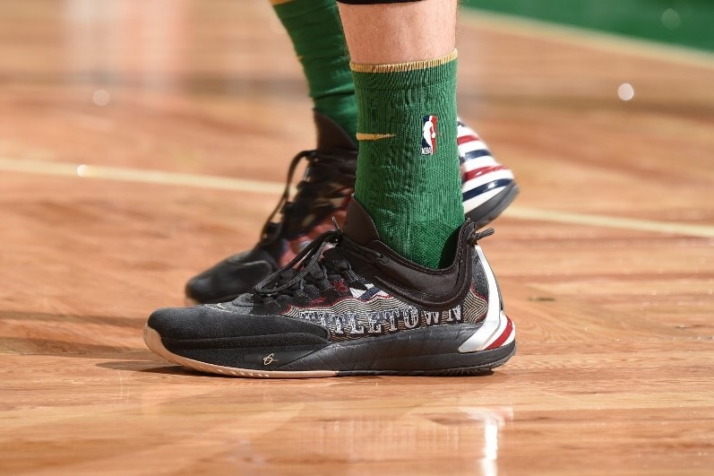 今日球鞋上脚集锦,中国球员球鞋上脚合集