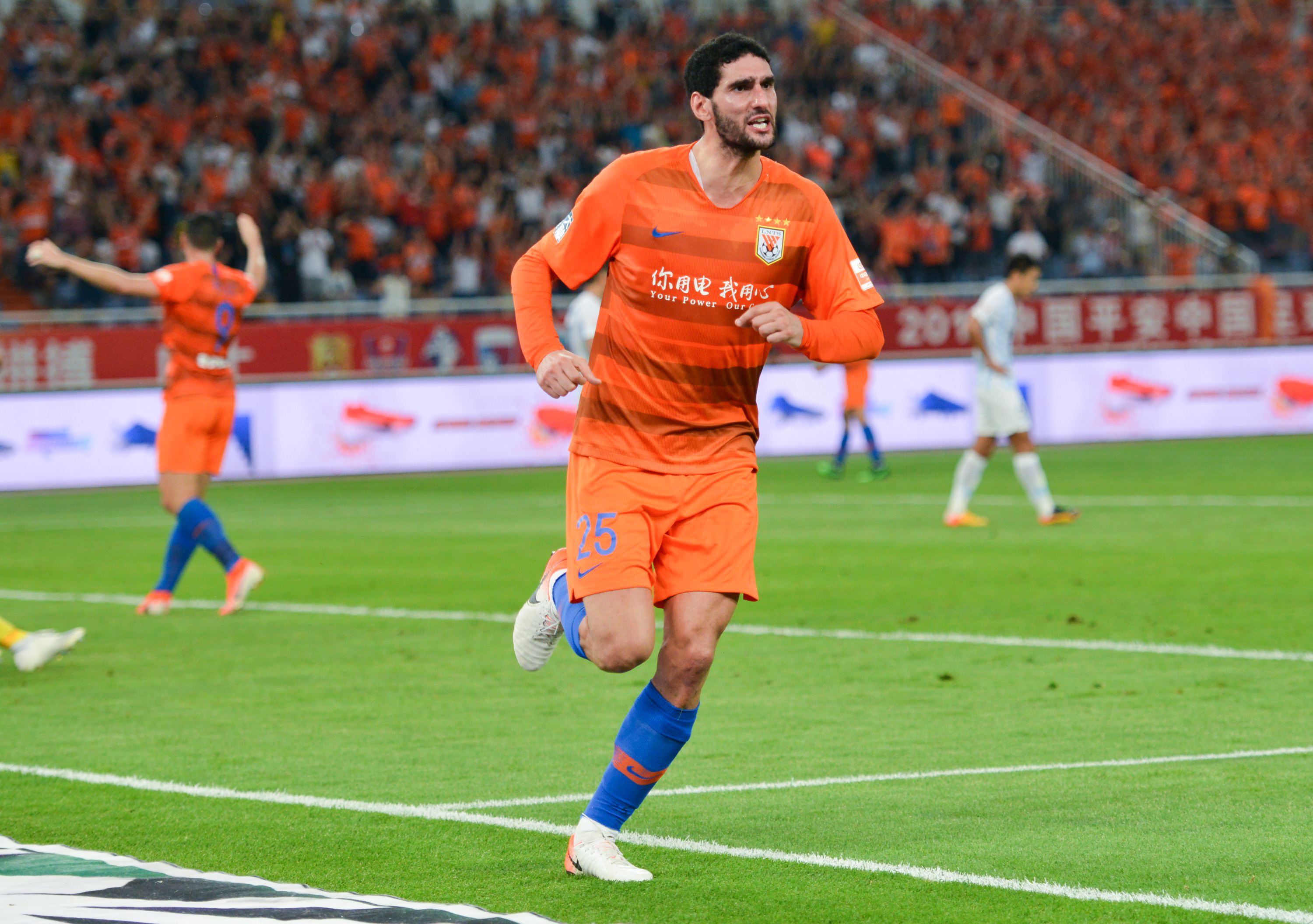 中超十大忠心球员年薪一览表,2021中超十大球员薪水