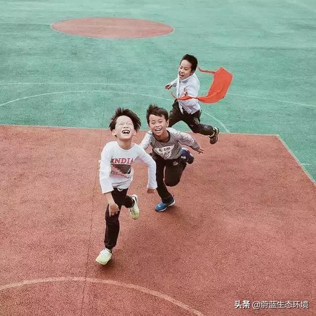 世界最震撼的微笑日,世界微笑日请带着微笑前行