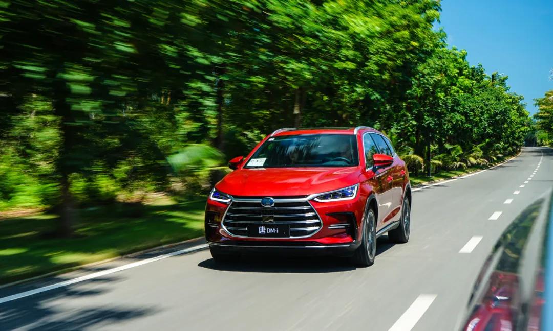 比亚迪唐dmi和本田奥德赛哪个省油,比亚迪唐dmi跑长途感受