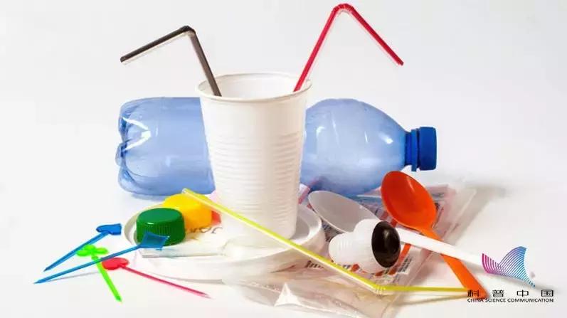 塑料瓶对我们生活有哪些危害,塑料瓶在太阳底下暴晒会致癌吗