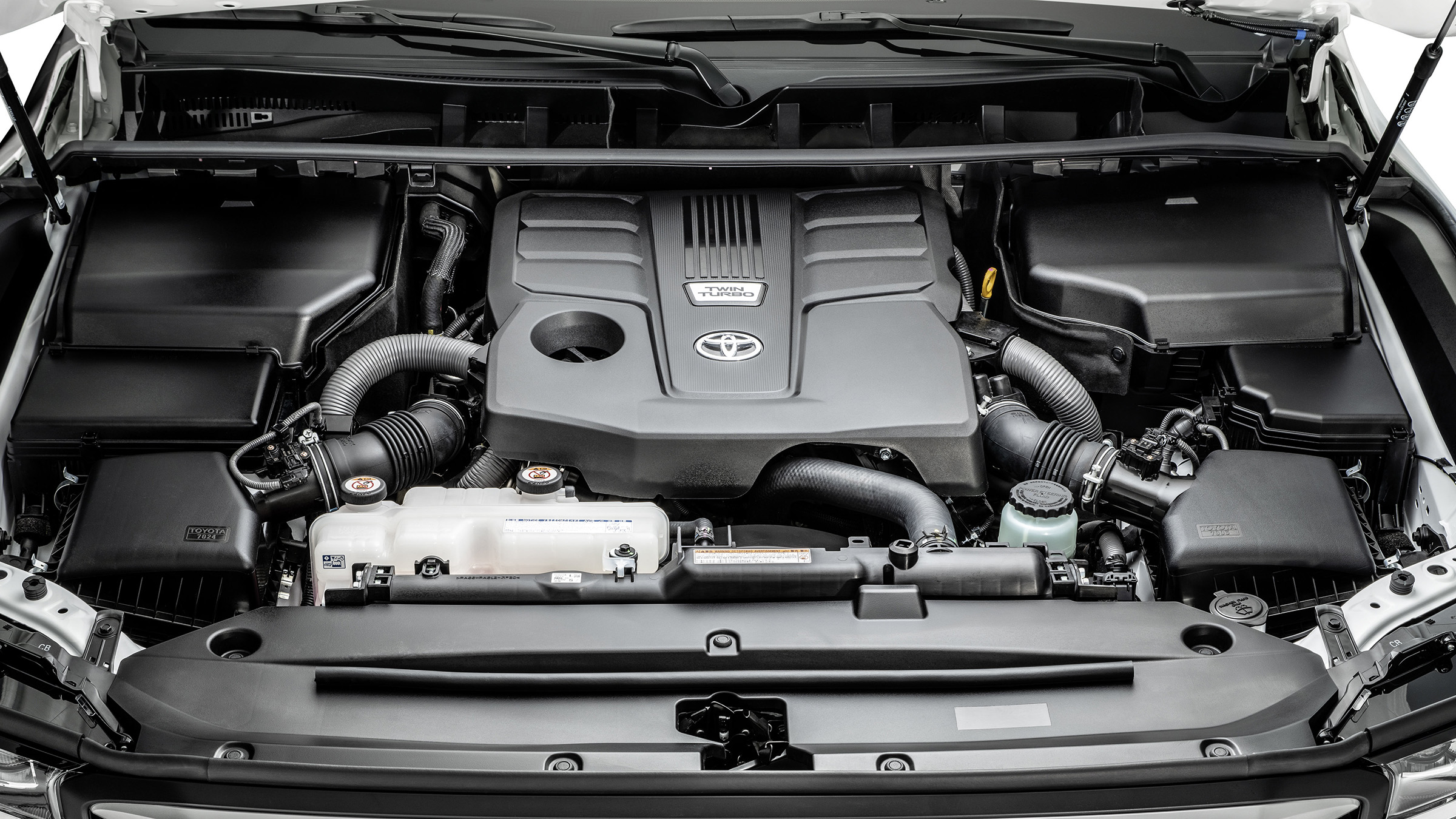 全新日产途乐有哪些亮点,丰田陆巡与日产途乐