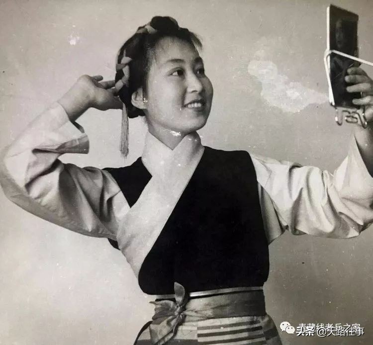 文艺兵跳芳华,文艺兵芳华话剧