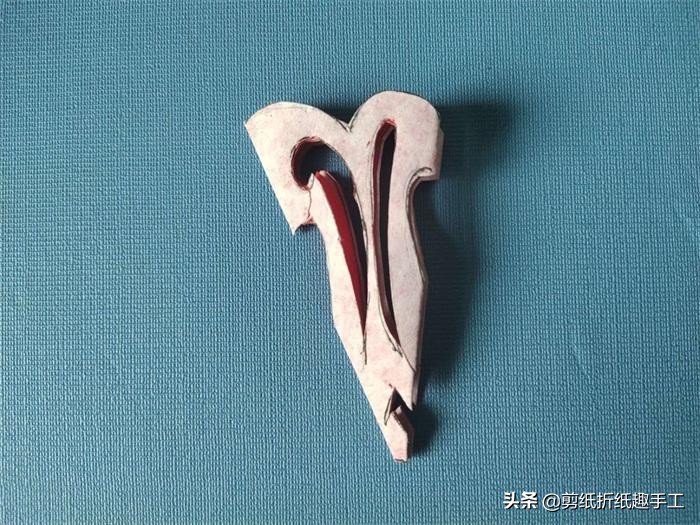 剪一幅凌霜怒放的菊花，简单有趣，上手就会